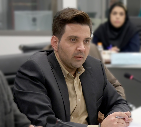 حسین مهدی زاد: کاهش صادرات و مازاد تولید، بازار تخم&zwnj;مرغ را در معرض بحران قرار داد